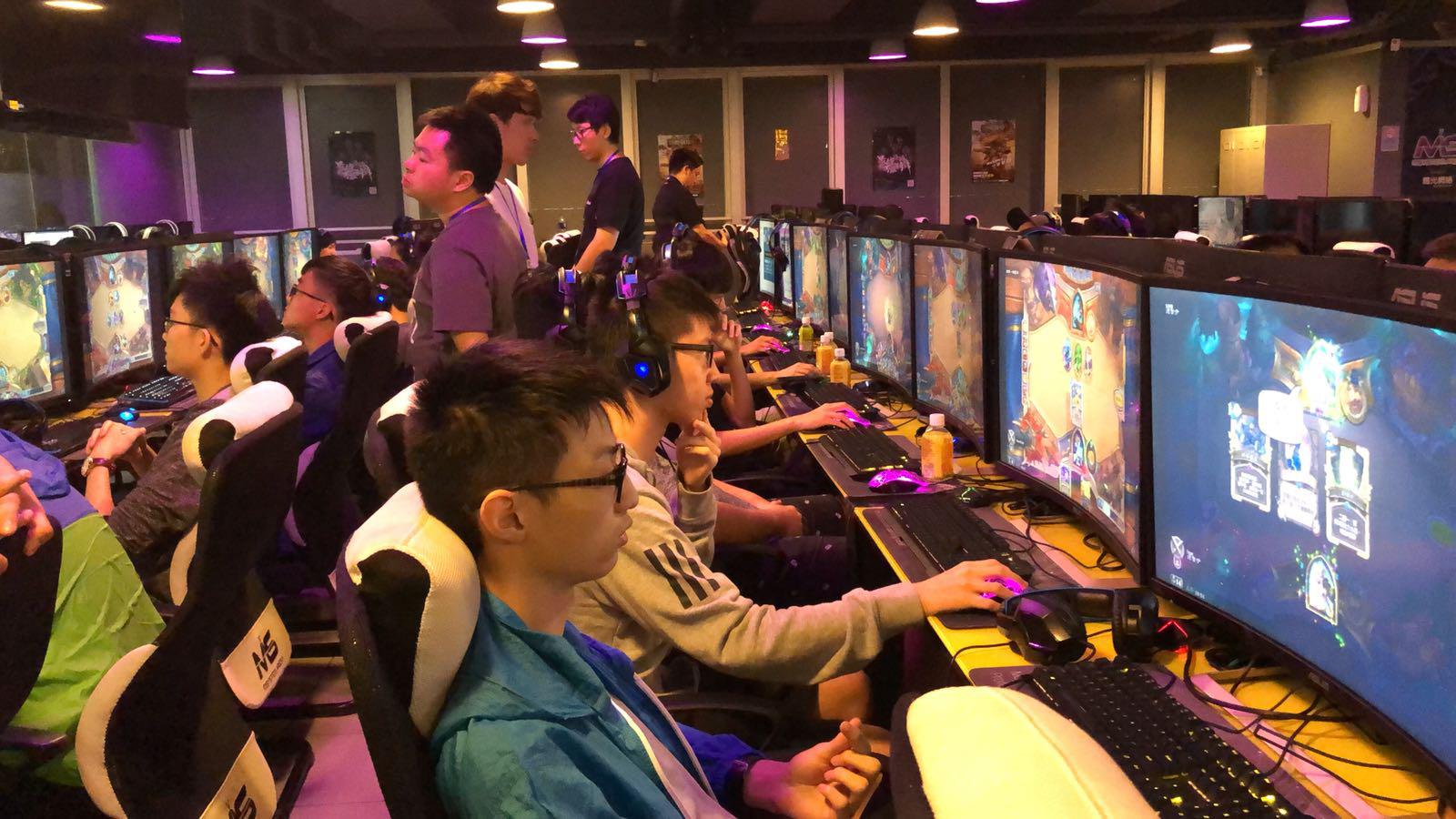 让人不禁联 让人不禁联