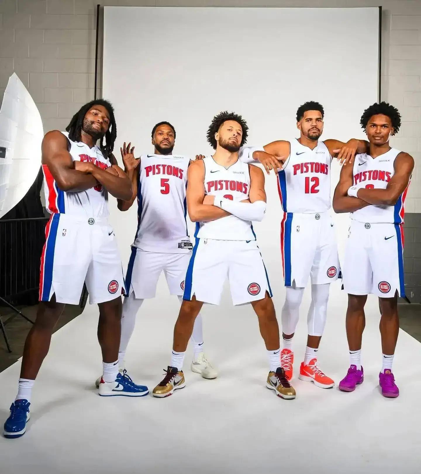 强打群前保 强打群前保